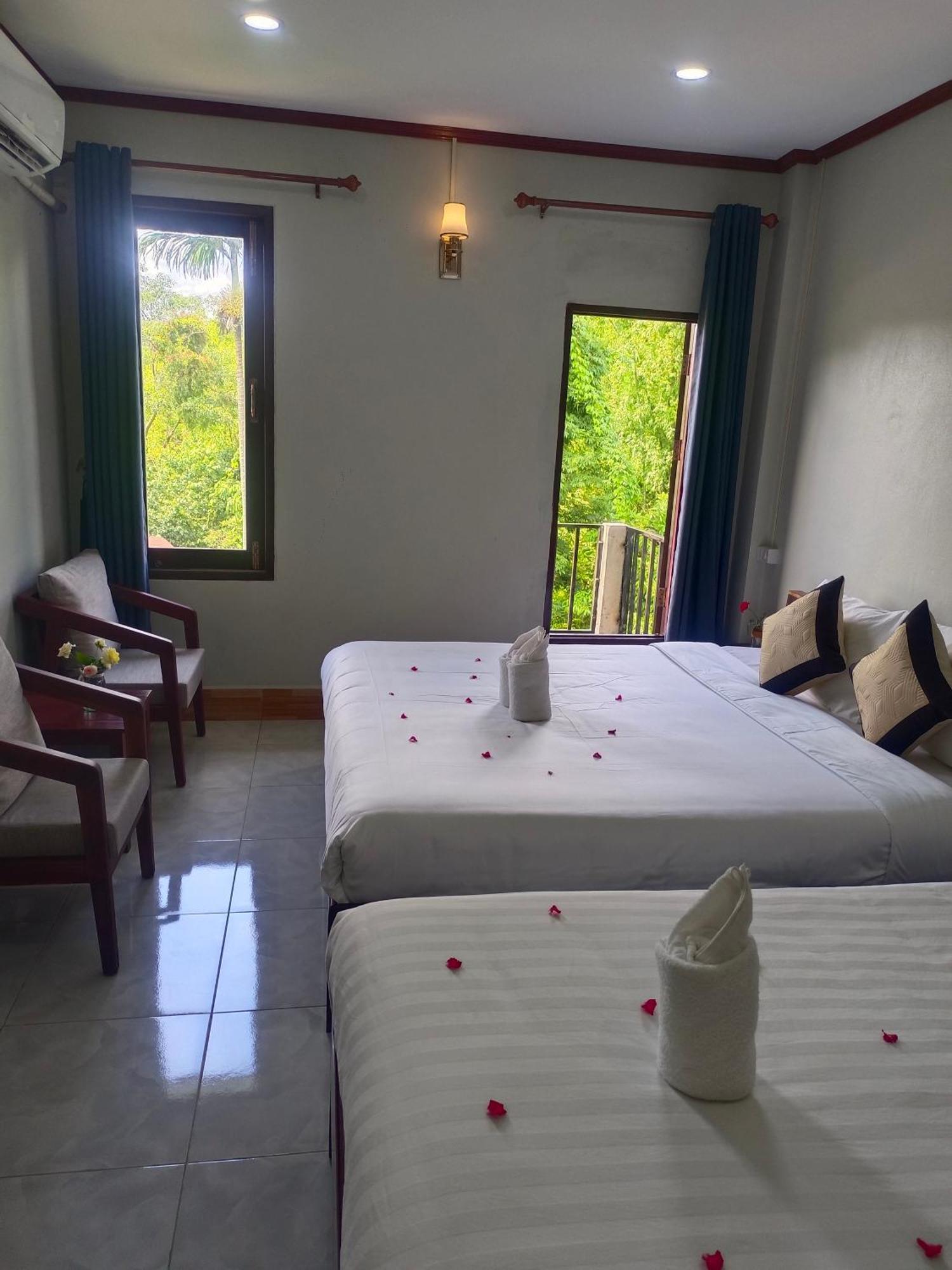 Vang Vieng Champa Hotel Dış mekan fotoğraf